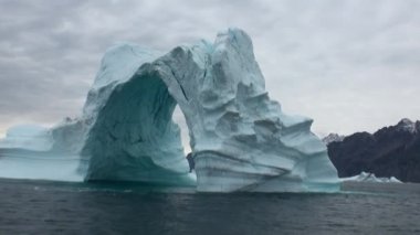 Galapagos Adaları olarak Darwin kemer gibi buzdağı kemer
