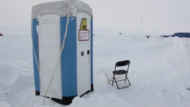 Servizi igienici al Polo Nord nell'Artico . — Video Stock