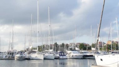 Yat ve tekne Marina Sibenik Hırvatistan'ın.