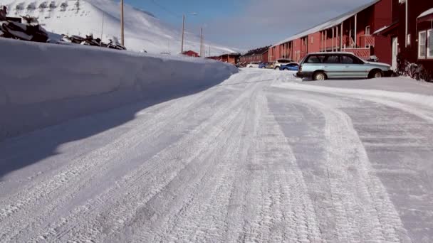 風景や建物、道路・ ロングイヤーの町で. — ストック動画