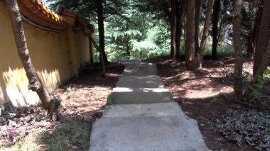 Budizm 'in ve Fuxian Gölü' nün Çin kültürünün dini merkezi..