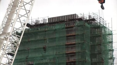 Heykel işçisi ve kolhoz kadının yapımı Vera Mukhina tarafından yapılmıştır.