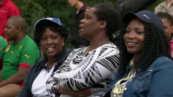 Uluslararası Takım Zaferi Spor Festivali 'nde Afrikalı Amerikalı kadınlar. — Stok video