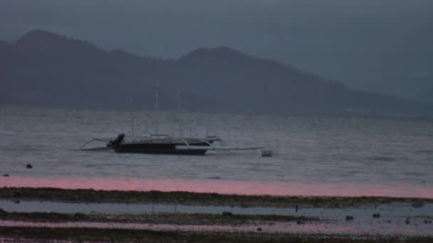 Pier on background purple sunset over sea on islands Philippines. — Stock Video