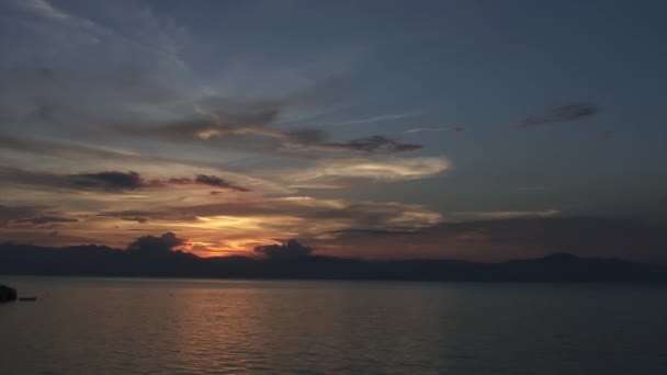 Amazing sunset over sea on islands of Republic of Philippines. — Stock Video