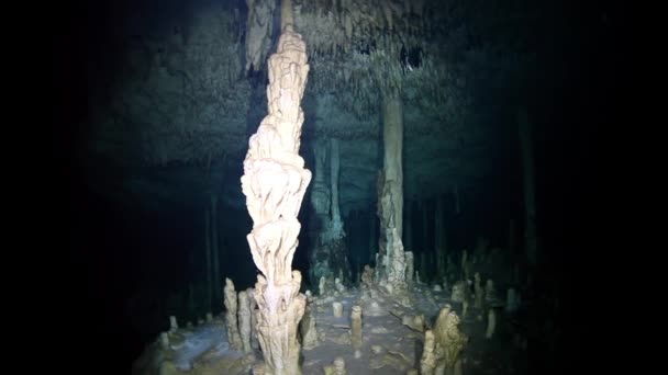 Podwodne jaskinie Yucatan Meksyk cenotes. — Wideo stockowe