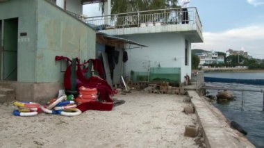 Dalgıçlar Fuxian Gölü 'nde dalmaya hazırlanıyorlar..