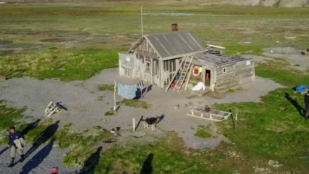 Vue aérienne désert inhabité Novaya Zemlya. — Video