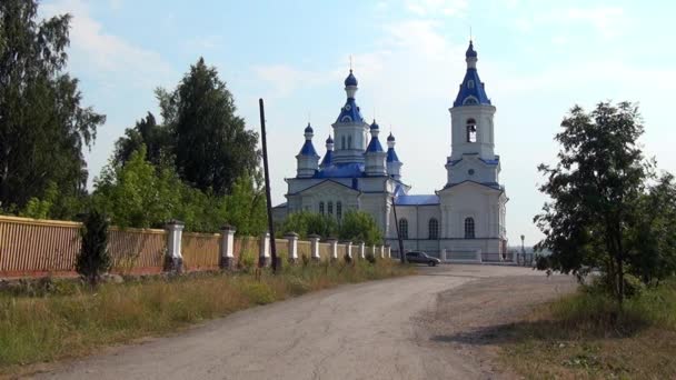 Orthodox church Holy Trinity Cathedral. — Stock Video