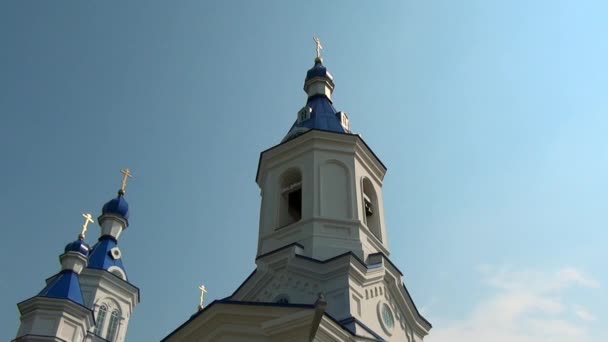 Igreja ortodoxa Catedral da Santíssima Trindade. — Vídeo de Stock