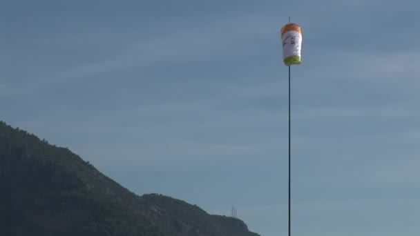 Parapente em Fethiye, Turquia - 14 de setembro de 2017. — Vídeo de Stock