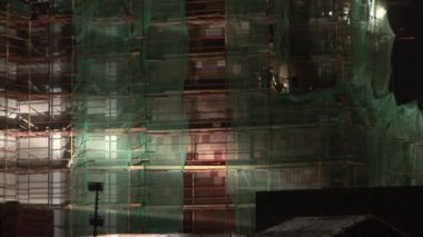 Heykel işçisi ve kolhoz kadının yapımı Vera Mukhina tarafından yapılmıştır.