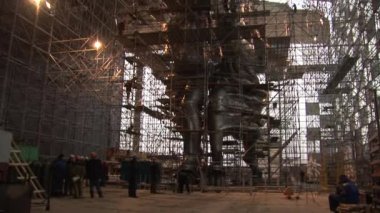 Sovyet döneminin İşçi ve Toplu Çiftlik Kadınlarının Sembolü.