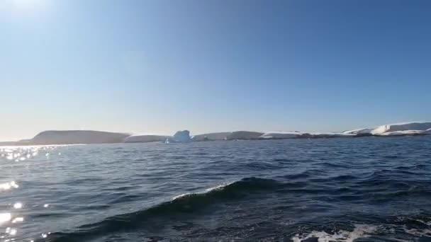 En levande vetenskaplig forskningsbas i Antarktis. — Stockvideo