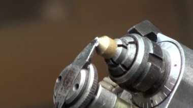 Üretim ve elmas üretim ve hakim parlak.