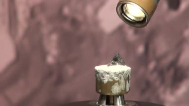 Üretim ve elmas üretim ve hakim parlak.