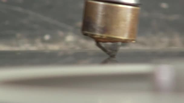 Production et fabrication du DIAMOND et brillants maîtrisés .