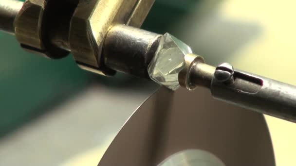 Productie en productie van de diamanten en gemasterd brilliants. — Stockvideo