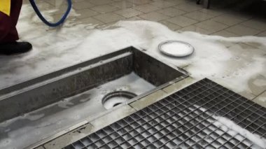 Farklı şekillerde temiz et dükkanı.