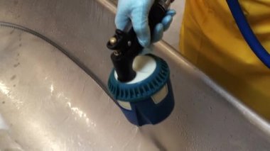 Etin deterjan artıkları Temizleme.