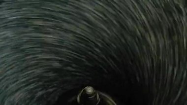 Fincan ve altın takı parlatma süreci.