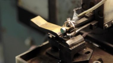 Altın takı işaretleme Elektrik yöntemleri.