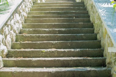 eski merdiven adımlar