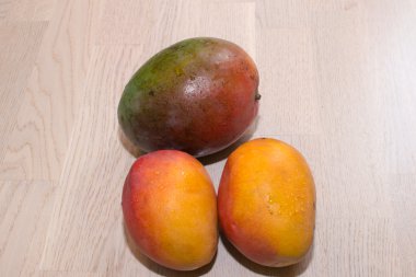 mango narenciye