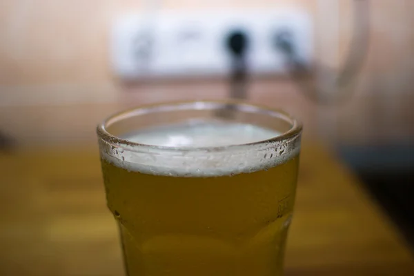 Alkohol trinken Bier — Stockfoto