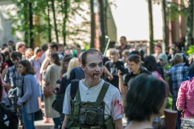 zombiler geçit töreni