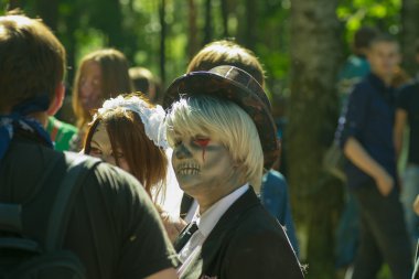 zombiler geçit töreni