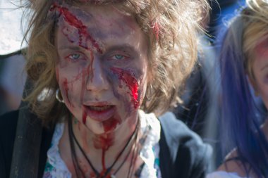 zombiler geçit töreni