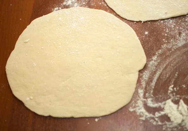 Pasador de pizza de masa —  Fotos de Stock