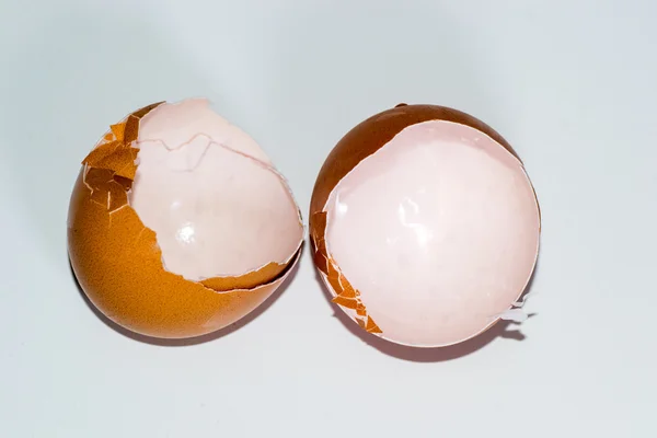 Em ovo marrom, comida de pessoas — Fotografia de Stock