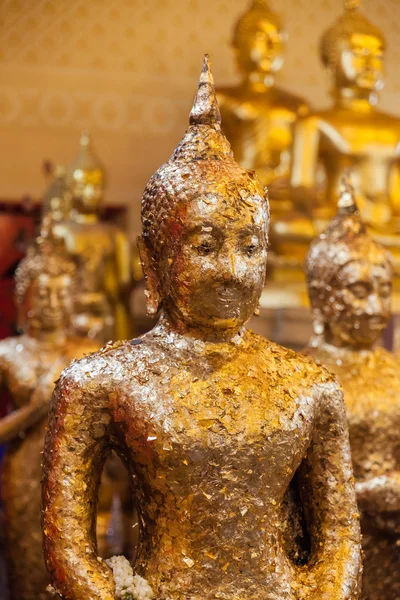 Gild ancient buddha statue in a Thai temple — Stock Photo, Image