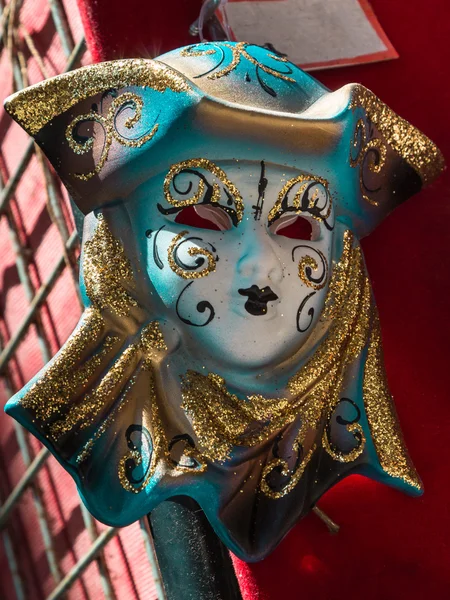 Karneval venezianische Maske in Gold und Blau — Stockfoto