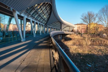 Modern Köprü Ponte Europa Parma Merkezinde Güneşli Sonbahar Günü, İtalya