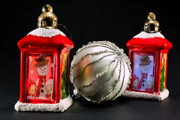 Red lanterns with snowman and children decoration and bright chr — Stock Photo, Image