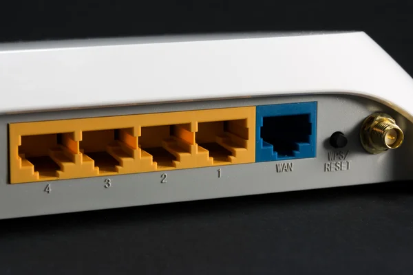 Ethernetový port na zadní straně směrovače — Stock fotografie