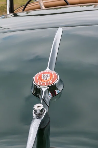 XK 150 Emblem на багажнике автомобиля — стоковое фото