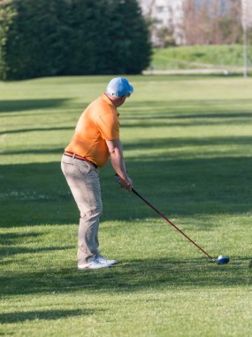 Tombul adam kelepçelememz Golf