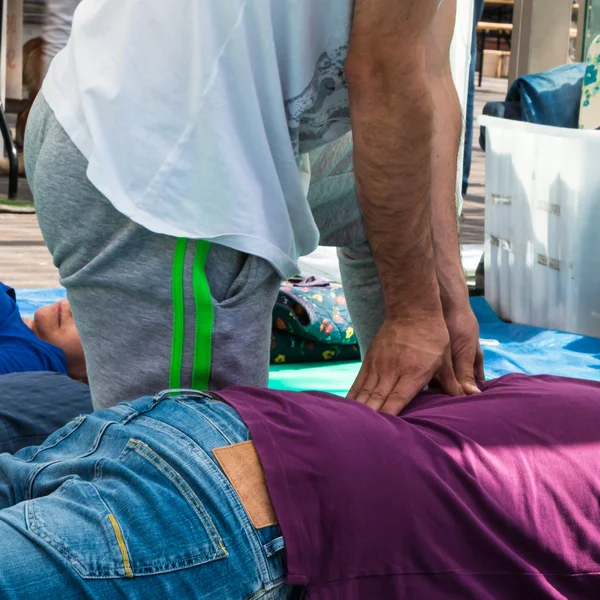 Tratamento de massagem profissional — Fotografia de Stock