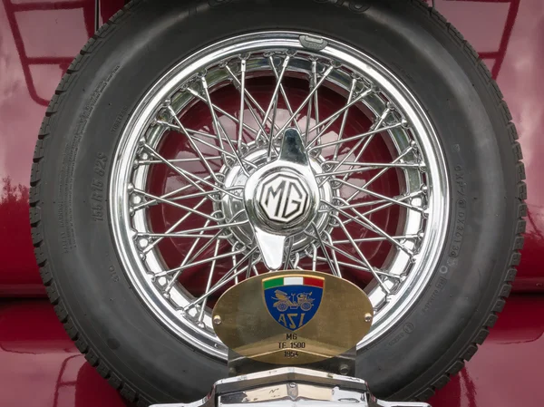 MG Ретро винтажное колесо Запасное колесо — стоковое фото