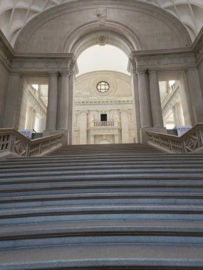 Mimari İçişleri ve Büyük Merdiven Berlin 'deki Devlet Kütüphanesi, Almanya.