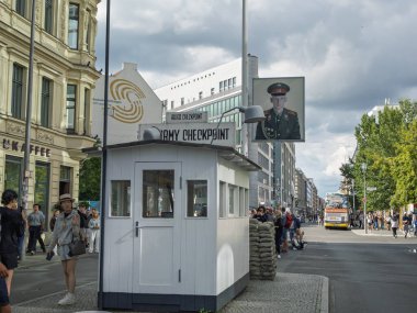 Charlie Tarihi Muhafız Evi ve Müze Binası - Berlin, Almanya.