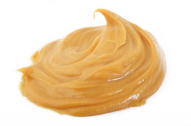 Fıstık ezmesi beyaz arka plan üzerinde