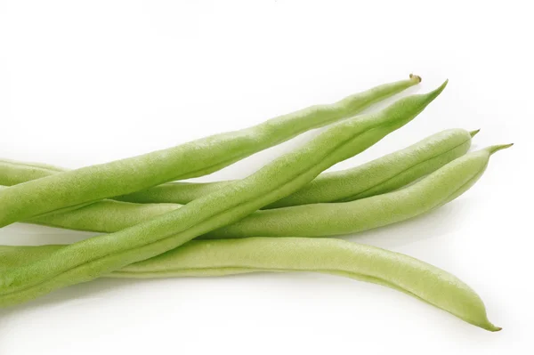 Haricots verts isolés sur blanc — Photo