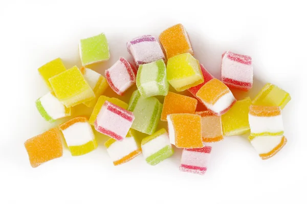 Fargerike gele godterier isolert på hvit bakgrunn – stockfoto