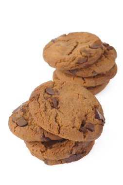 Beyaz arkaplanda izole edilmiş çikolatalı kurabiye