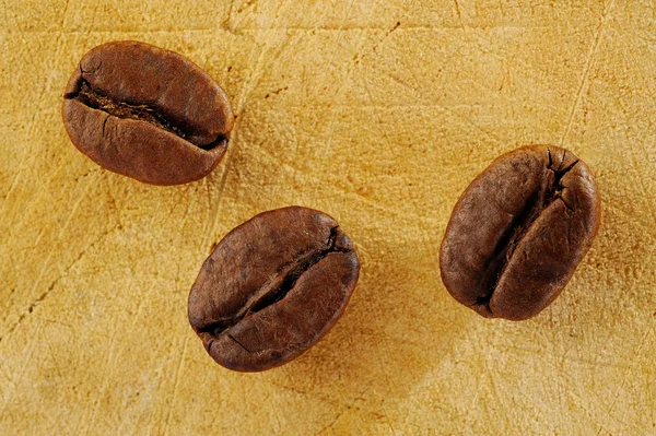 Tres granos de café — Foto de Stock